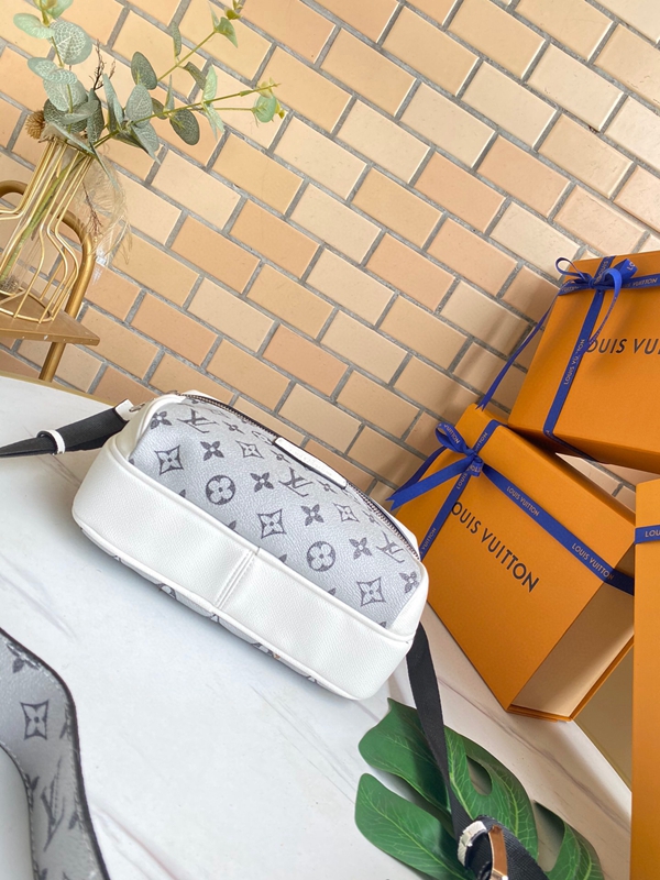 ルイヴィトンバッグ内部構造